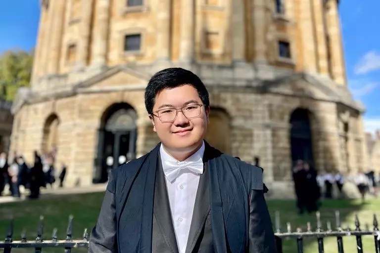 Naiqi Zheng